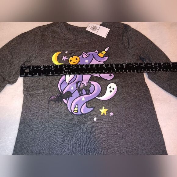 Old Navy Long-Sleeve Graphic T-Shirt NWT - Picture 2 of 5